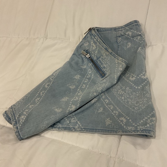 BDG - White & Blue - Denim - Mini Skirt - Women’s 0 - Picture 4 of 9